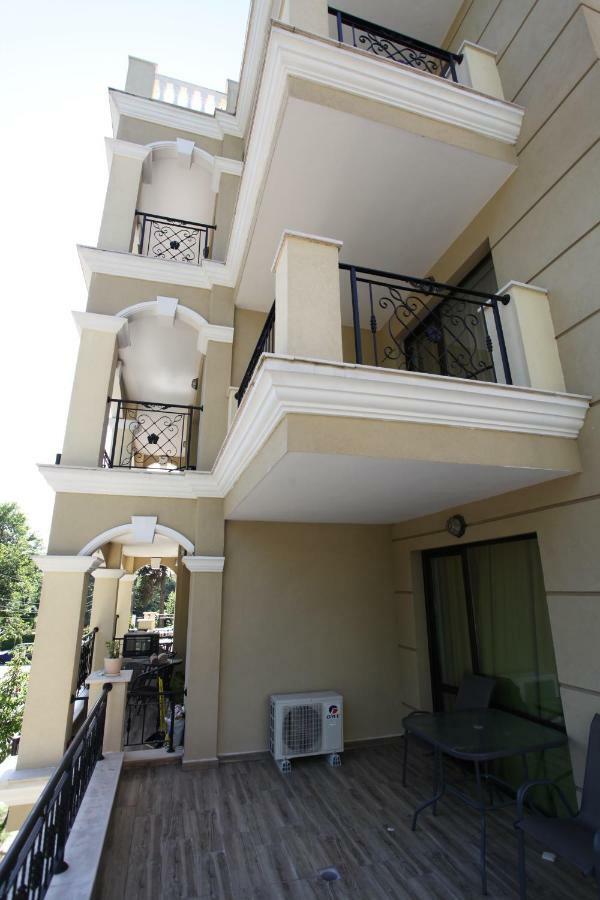 Villa Salena Primorsko Buitenkant foto